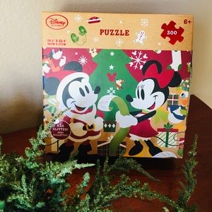 ✨ Disney Store Christmas Mickey & Minnie 500 Piece Puzzle ✨